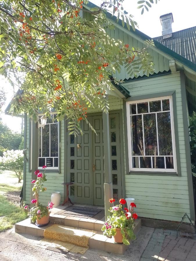 House, Garden & Sauna. Free Parking. Train Stop-200 M. Sea-1 Km. Jūrkalne Exteriér fotografie